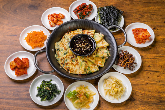 代表的な韓国の料理　typical Korean foods