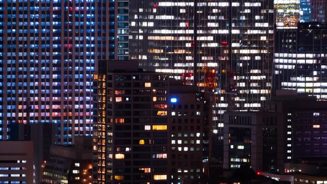 東京夜景・タイムラプス・大都会のオフィスビル＆マンション