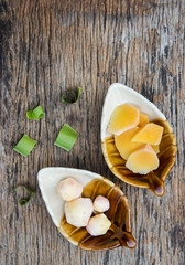 ginger slices on bowl for healthy eating 