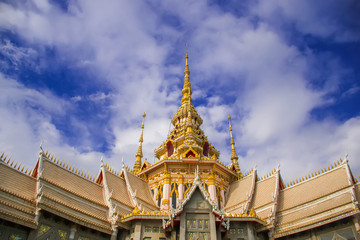 Fototapeta premium beautiful temple with blue and cloud sky. Wat Luang Phor Tor in Nakhonratchasima province,Thailand.