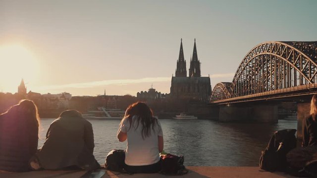 Chillen am Rhein, K&ouml;ln