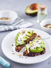 toast with avocado