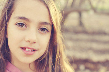 Naklejka premium Portrait of teenage girl outdoor