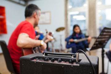 Electric guitar class