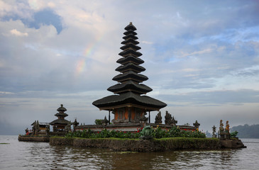 Obraz premium Bratan lake temple, Bali , Indonesia