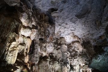 ティエンクン洞窟