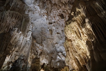 ティエンクン洞窟