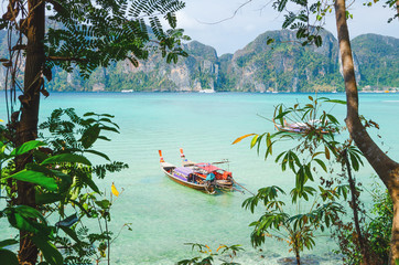 phi phi island baia barche