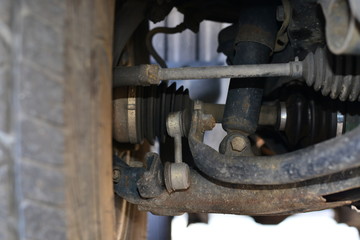 車のサスペンション