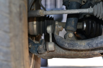 車のサスペンション