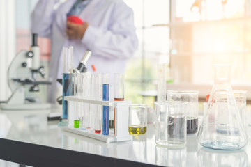 kids with test tubes studying chemistry