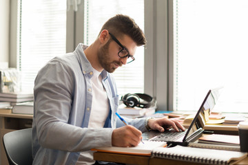 Learning in a student library	