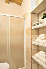 Appartamento con arredamento romantico - Shabby-chic © Gioco