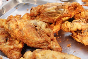 Fried chicken is delicious in street food