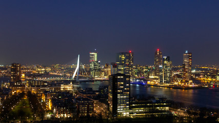 Fototapeta na wymiar Rotterdam city night