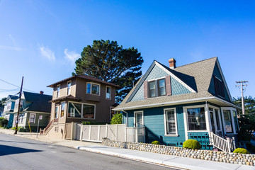 Pacific Grove residential street, Monterey bay area, California - obrazy, fototapety, plakaty