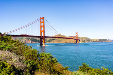 Fototapeta na wymiar Golden gate bridge on a sunny clear, San Francisco, California