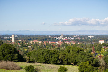 Fototapeta na wymiar View towards Stanford Campus and Hoover tower from the Stanford dish hills, Palo Alto, San Francisco bay area, California