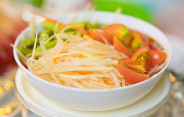 Som tam thai papaya salad