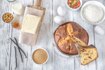 Panettone with ingredients