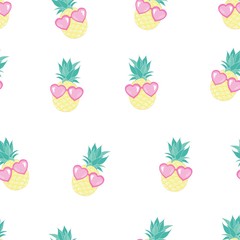 Cute seamless print with pineapples