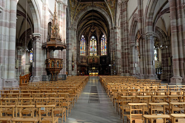 Fototapeta premium Église Saints-Pierre-et-Paul, Obernai, Bas-Rhin, Alsace, Grand Est, France