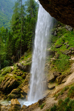 Slovenia, Julian Alps, Gorenjska, near Mojstrana, Vrata Valley, Pericnik Falls