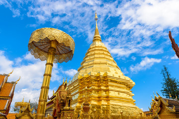 Fototapeta premium Golden pagoda at Phra That Doi Suthep Temple at Doi Suthep mountain in Chiang Mai, Thailand.