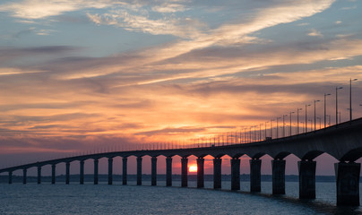 Coucher de soleil pont de l'ile de Ré Charente Maritime France