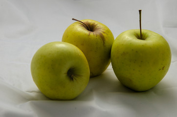 fresh golden apples