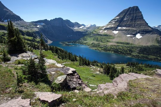 Hidden Lake with Bearhat Mountain, Glacier National Park, Rocky Mountains, Montana, USA, North America