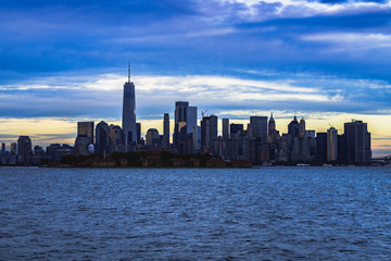 Obraz premium New york city skyline at twilight