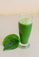 Spinach Juice and Leaves