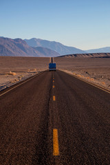 Fototapeta premium View of a scenic road in the Death Valley National Park. Taken in California, United States of America.