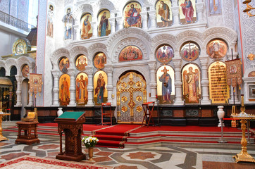 Fototapeta na wymiar Russia. Interior of the Cathedral on the Blood in the name of all Saints in the Russian Land in Ekaterinburg
