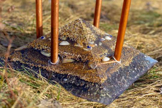 Beautiful Orgone Generator Pyramids - cloudbuster.chemtrail Orgonite Pyramid - reich pyramid with brass and crystal