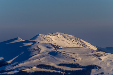 Fototapeta na wymiar Bieszczady panorama zimą