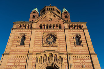 Fassade des Doms zu Speyer