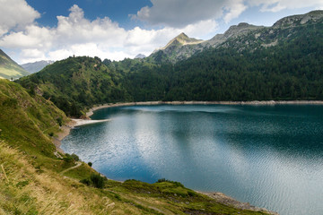 Lago Ritom, Valle di Piora, Quinto (Svizzera) - Alpi Lepontine © Alessandro Calzolaro