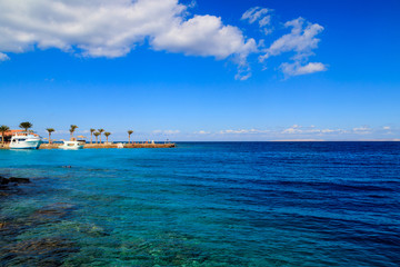 Obraz premium View of Red sea coast on the beach in Hurghada, Egypt