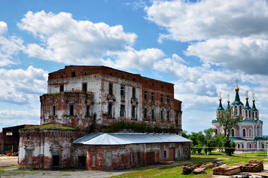 The ancient Russian city of Dalmatovo. There are many temples, abandoned and operating.