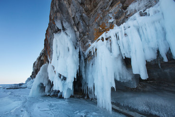 Fototapeta na wymiar Large Icicles. Winter frozen nature