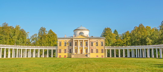 Ancient noble estate Rayek-Znamenskoye in  Tver region