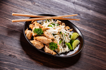 Pad thai - grilled meat and noodles