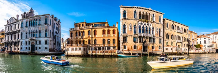Foto auf Leinwand old town venice - italy © fottoo
