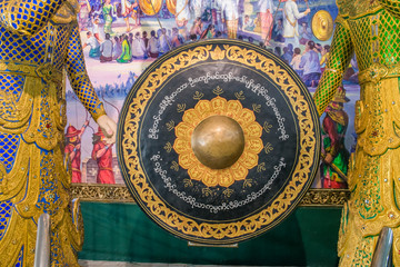 Fototapeta premium Templo do buda reclinado em Yangon, Myanmar.