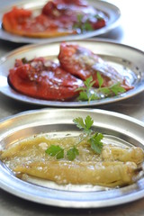 roast, table, garlic, green, ingredient, kitchen, diet, eggplants, green olives, pasta, cooking, black, cuisine, wooden, healthy, juicy, grilled paprika, roasted, paprika, red plate, dinner, little pa