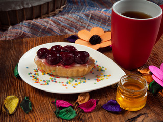 Delicious shortbread cake