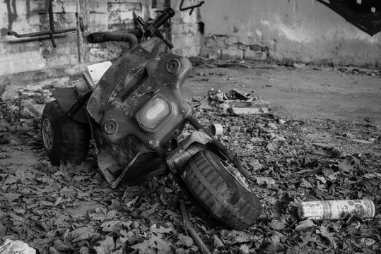Trashy Tricycle, scrap Tricycle, plastic tricycle, black and white photo