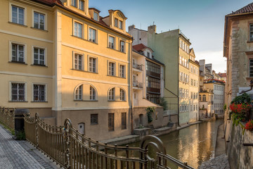 Obraz premium Historic houses along the Vltava creek called Certovka, Lesser Town in Prague, Czech Republic, Europe.
